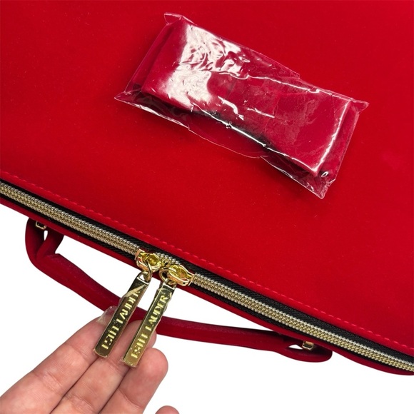 Estée Lauder | Red Cosmetic Train Case Makeup Bag | Bow Detail | Gold Zipper - Picture 5 of 10